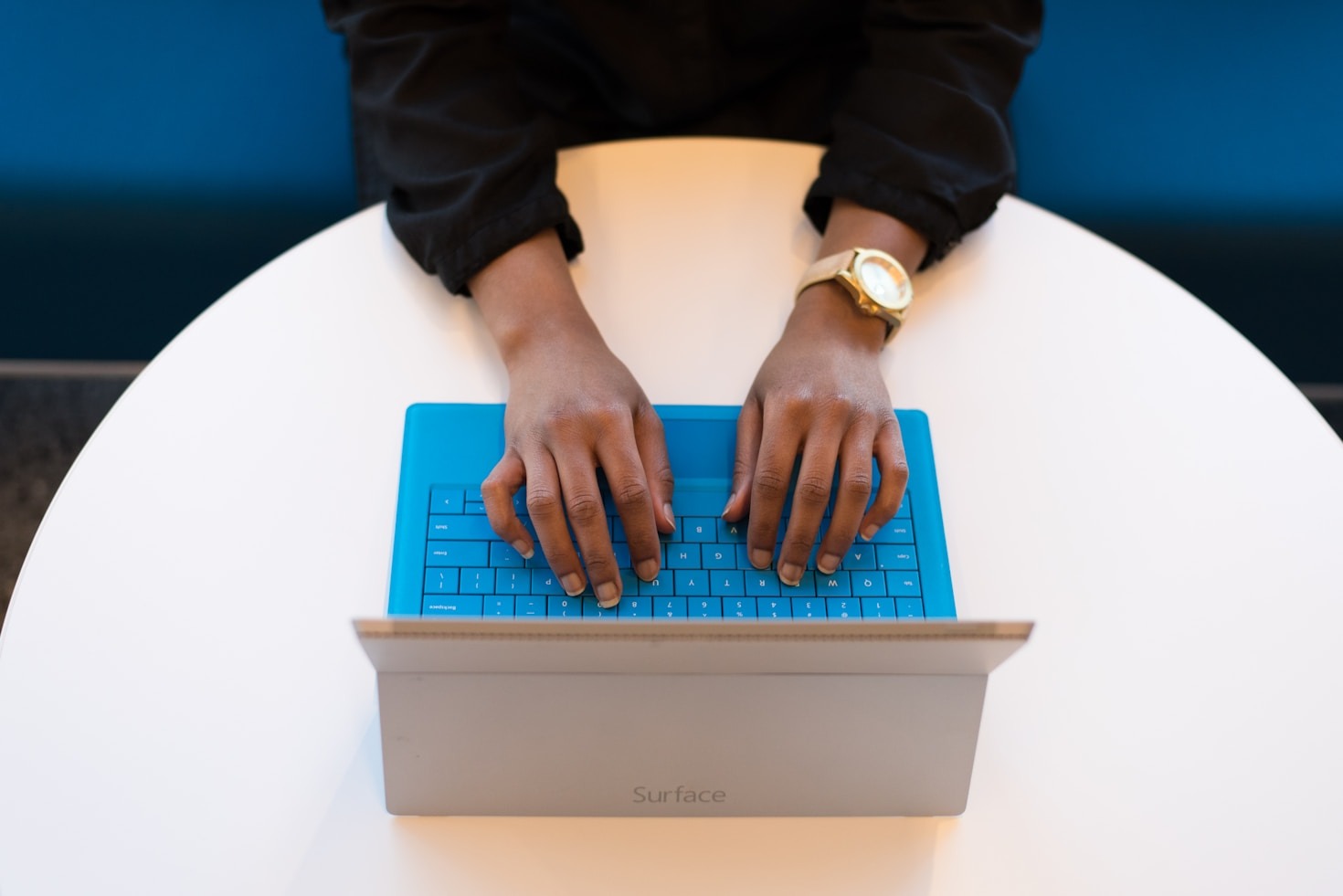 AI vs. Manual Search for Government Contracts